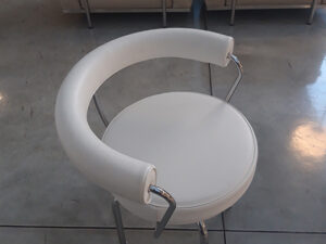Poltroncina Cassina Lc7 in pelle