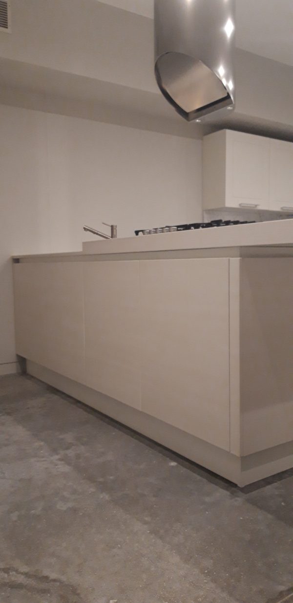 Composizione cucina ad isola Euromobil Filo Tabula - immagine 2